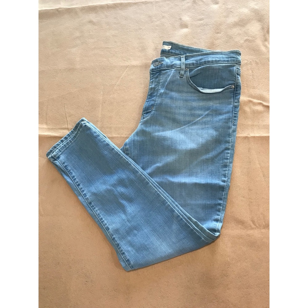 Levis 311 Shaping Skinny Jeans Womens 34 Light Wash Denim Stretch Pants